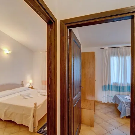 The Fantastic Residenza Badus Two Bedroom Sleeps Six Child Num0818 *
