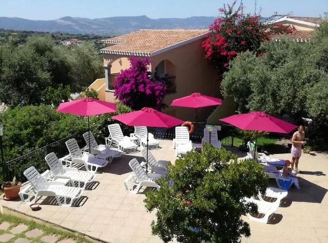 The Fantastic Residenza Badus Two Bedroom Sleeps Six Child Num0818 Apartamento