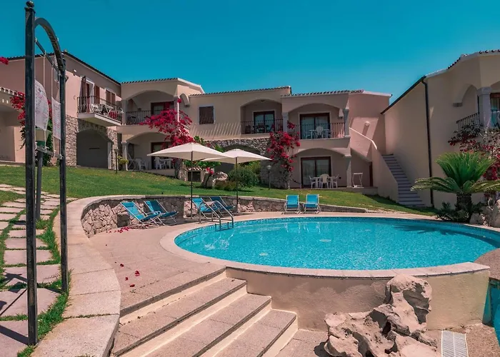 The Fantastic Residenza Badus Two Bedroom Sleeps Six Child Num0818 * Badesi