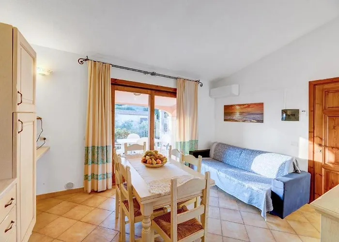 The Fantastic Residenza Badus Two Bedroom Sleeps Six Child Num0818 * Badesi